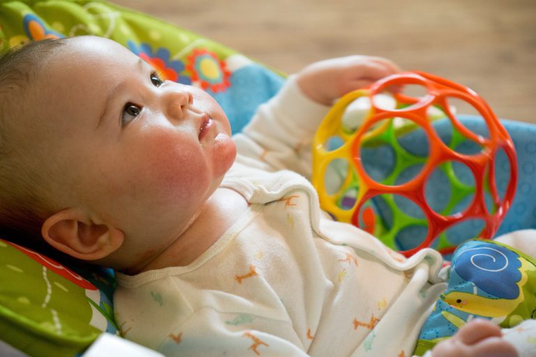 Top 10 des critères dont il faut tenir compte pour choisir sa baby-sitter !