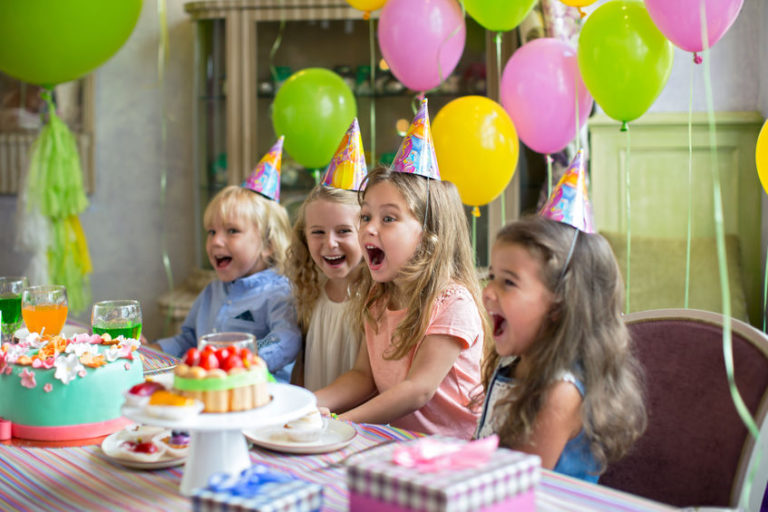 Comment organiser l’anniversaire de son enfant ?